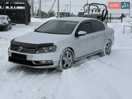 Серый Фольксваген Пассат, объемом двигателя 2 л и пробегом 182 тыс. км за 10000 $, фото 1 на Automoto.ua