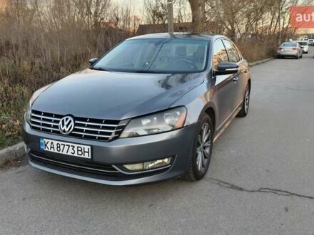 Сірий Фольксваген Пассат, об'ємом двигуна 2.5 л та пробігом 207 тис. км за 12500 $, фото 1 на Automoto.ua