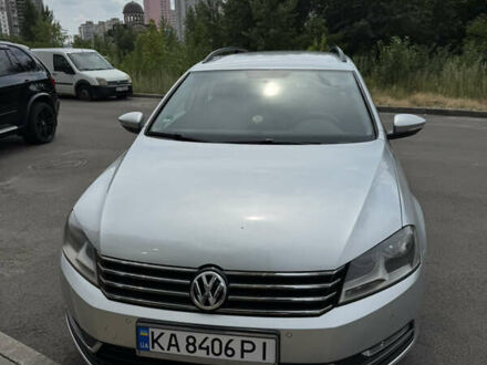 Серый Фольксваген Пассат, объемом двигателя 1.97 л и пробегом 246 тыс. км за 11559 $, фото 1 на Automoto.ua