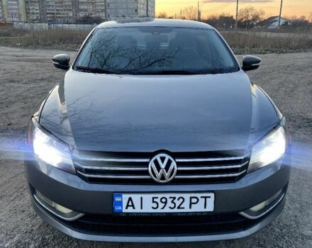 Серый Фольксваген Пассат, объемом двигателя 2.5 л и пробегом 246 тыс. км за 9500 $, фото 1 на Automoto.ua