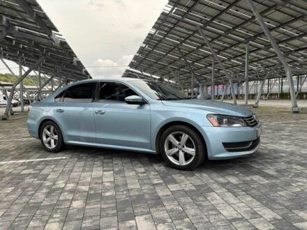 Серый Фольксваген Пассат, объемом двигателя 2.5 л и пробегом 255 тыс. км за 10100 $, фото 1 на Automoto.ua