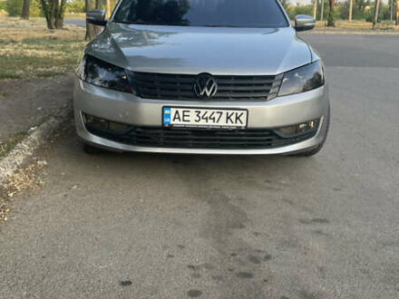 Фольксваген Пассат 2013 в Кривом Роге на Automoto.ua Серый Фольксваген Пассат, объемом двигателя 2.48 л и пробегом 260 тыс. км за 9800 $, фото 1 на Automoto.ua