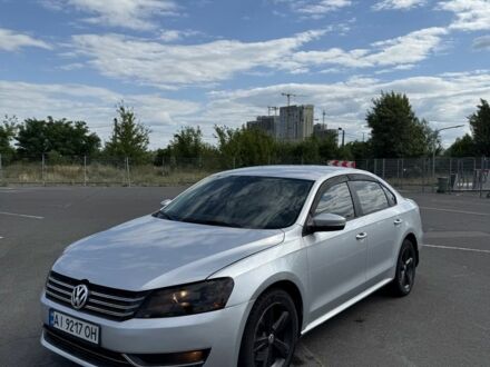 Фольксваген Пассат 2013 в Киеве на Automoto.ua Серый Фольксваген Пассат, объемом двигателя 2.5 л и пробегом 188 тыс. км за 7850 $, фото 1 на Automoto.ua