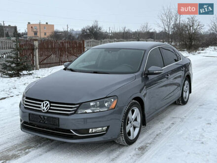 Серый Фольксваген Пассат, объемом двигателя 1.8 л и пробегом 180 тыс. км за 8999 $, фото 1 на Automoto.ua