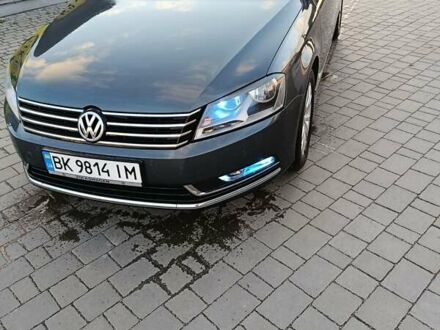 Серый Фольксваген Пассат, объемом двигателя 1.6 л и пробегом 218 тыс. км за 11500 $, фото 1 на Automoto.ua