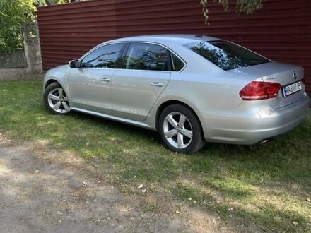 Фольксваген Пассат 2013 в Киеве на Automoto.ua Серый Фольксваген Пассат, объемом двигателя 2.5 л и пробегом 142 тыс. км за 11300 $, фото 1 на Automoto.ua