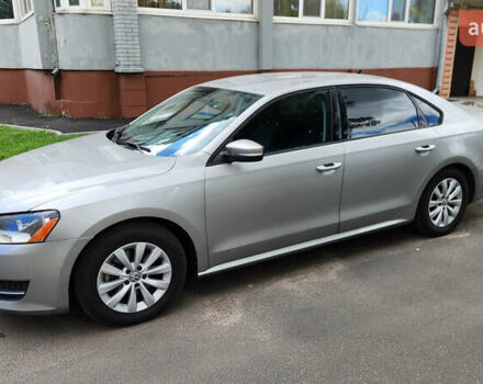Серый Фольксваген Пассат, объемом двигателя 2.48 л и пробегом 174 тыс. км за 9500 $, фото 1 на Automoto.ua