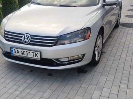 Фольксваген Пассат 2014 в Софіївська Борщагівка на Automoto.ua Серый Фольксваген Пассат, объемом двигателя 2 л и пробегом 282 тыс. км за 10500 $, фото 1 на Automoto.ua