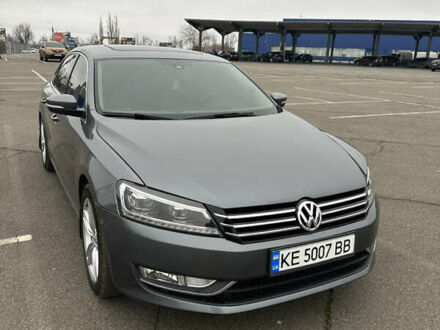 Серый Фольксваген Пассат, объемом двигателя 1.8 л и пробегом 185 тыс. км за 11300 $, фото 1 на Automoto.ua