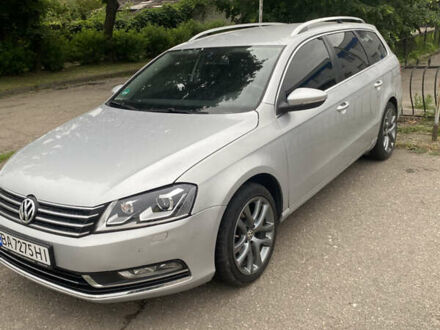 Фольксваген Пассат 2014 в Кропивницком (Кировограде) на Automoto.ua Серый Фольксваген Пассат, объемом двигателя 1.97 л и пробегом 281 тыс. км за 10500 $, фото 1 на Automoto.ua
