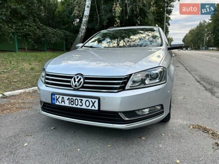 Фольксваген Пассат 2014 в Киеве на Automoto.ua Серый Фольксваген Пассат, объемом двигателя 1.97 л и пробегом 222 тыс. км за 10100 $, фото 1 на Automoto.ua