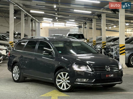 Серый Фольксваген Пассат, объемом двигателя 2 л и пробегом 220 тыс. км за 12900 $, фото 1 на Automoto.ua