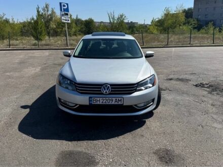 Фольксваген Пассат 2014 у Вознесенске на Automoto.ua Сірий Фольксваген Пассат, об'ємом двигуна 2 л та пробігом 218 тис. км за 9500 $, фото 1 на Automoto.ua