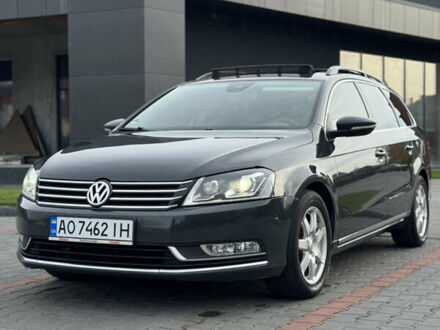 Серый Фольксваген Пассат, объемом двигателя 1.97 л и пробегом 229 тыс. км за 12399 $, фото 1 на Automoto.ua