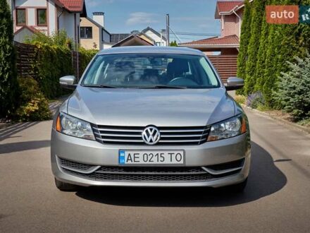 Серый Фольксваген Пассат, объемом двигателя 2.5 л и пробегом 174 тыс. км за 9900 $, фото 1 на Automoto.ua