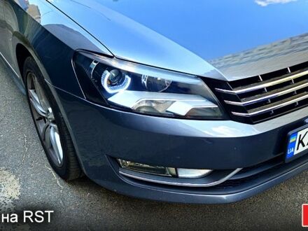 Серый Фольксваген Пассат, объемом двигателя 1.8 л и пробегом 230 тыс. км за 12000 $, фото 1 на Automoto.ua