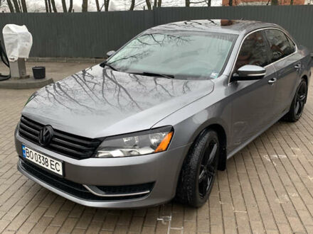 Фольксваген Пассат 2014 в Тернополе на Automoto.ua Серый Фольксваген Пассат, объемом двигателя 2 л и пробегом 203 тыс. км за 12900 $, фото 1 на Automoto.ua