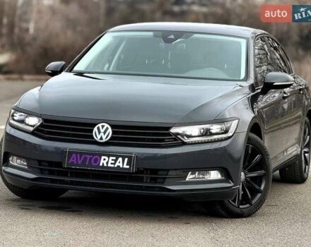 Серый Фольксваген Пассат, объемом двигателя 1.97 л и пробегом 257 тыс. км за 16900 $, фото 1 на Automoto.ua