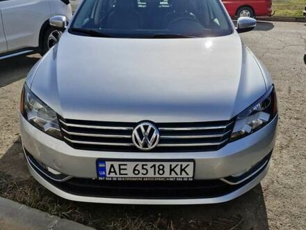 Серый Фольксваген Пассат, объемом двигателя 1.8 л и пробегом 215 тыс. км за 10500 $, фото 1 на Automoto.ua