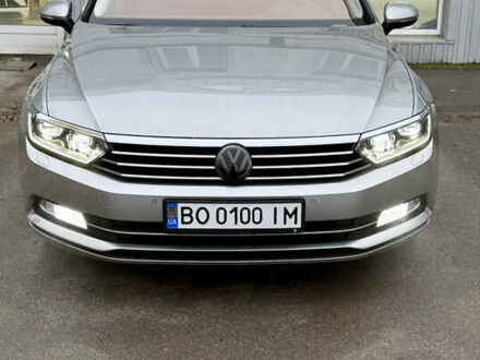 Серый Фольксваген Пассат, объемом двигателя 1.97 л и пробегом 225 тыс. км за 16800 $, фото 1 на Automoto.ua