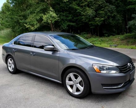 Серый Фольксваген Пассат, объемом двигателя 1.8 л и пробегом 77 тыс. км за 8250 $, фото 1 на Automoto.ua