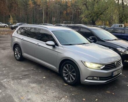 Фольксваген Пассат 2015 в Киеве на Automoto.ua Серый Фольксваген Пассат, объемом двигателя 1.97 л и пробегом 272 тыс. км за 16800 $, фото 1 на Automoto.ua