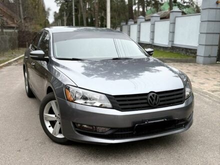 Серый Фольксваген Пассат, объемом двигателя 1.8 л и пробегом 255 тыс. км за 8500 $, фото 1 на Automoto.ua