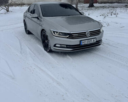 Серый Фольксваген Пассат, объемом двигателя 1.97 л и пробегом 275 тыс. км за 15999 $, фото 1 на Automoto.ua