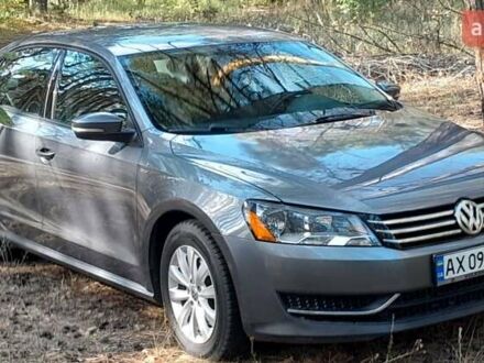 Серый Фольксваген Пассат, объемом двигателя 1.8 л и пробегом 210 тыс. км за 9500 $, фото 1 на Automoto.ua