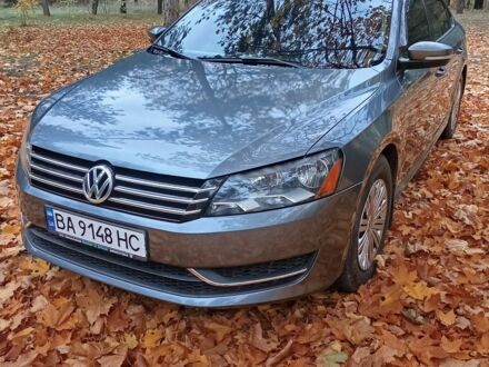 Фольксваген Пассат 2015 в Кропивницком (Кировограде) на Automoto.ua Серый Фольксваген Пассат, объемом двигателя 1.8 л и пробегом 250 тыс. км за 10700 $, фото 1 на Automoto.ua