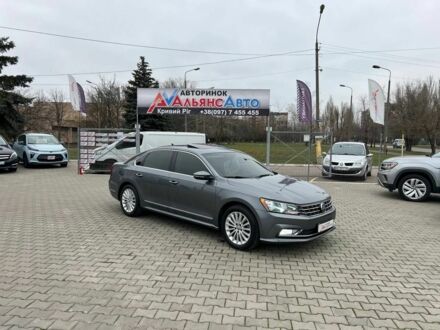 Сірий Фольксваген Пассат, об'ємом двигуна 1.8 л та пробігом 173 тис. км за 13300 $, фото 1 на Automoto.ua