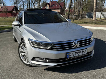 Фольксваген Пассат 2015 в Буче на Automoto.ua Серый Фольксваген Пассат, объемом двигателя 1.97 л и пробегом 266 тыс. км за 18500 $, фото 1 на Automoto.ua