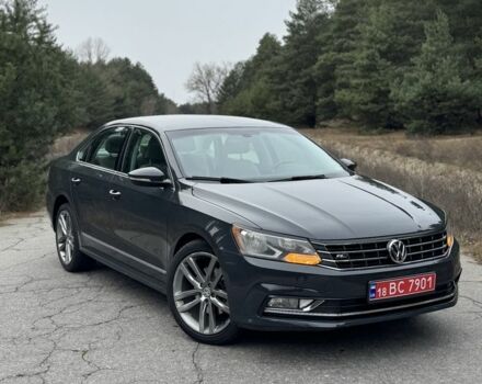 Серый Фольксваген Пассат, объемом двигателя 1.8 л и пробегом 166 тыс. км за 12000 $, фото 1 на Automoto.ua