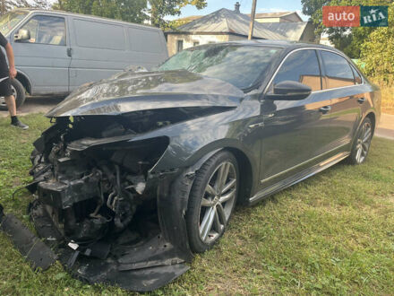 Фольксваген Пассат 2016 у Остер на Automoto.ua Сірий Фольксваген Пассат, об'ємом двигуна 1.8 л та пробігом 147 тис. км за 5700 $, фото 1 на Automoto.ua