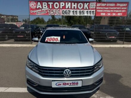 Фольксваген Пассат 2016 в Кривом Роге на Automoto.ua Серый Фольксваген Пассат, объемом двигателя 1.8 л и пробегом 170 тыс. км за 12500 $, фото 1 на Automoto.ua