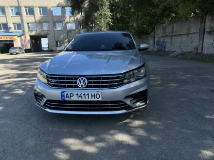 Серый Фольксваген Пассат, объемом двигателя 1.8 л и пробегом 146 тыс. км за 13800 $, фото 1 на Automoto.ua