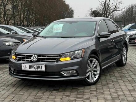 Серый Фольксваген Пассат, объемом двигателя 1.8 л и пробегом 145 тыс. км за 15350 $, фото 1 на Automoto.ua