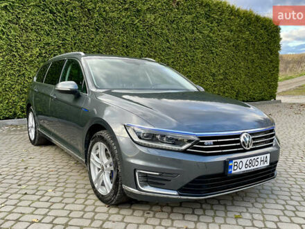 Серый Фольксваген Пассат, объемом двигателя 1.4 л и пробегом 271 тыс. км за 17300 $, фото 1 на Automoto.ua