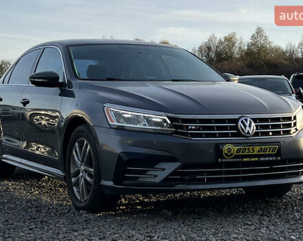 Фольксваген Пассат 2016 в Львове на Automoto.ua Серый Фольксваген Пассат, объемом двигателя 1.8 л и пробегом 298 тыс. км за 11500 $, фото 1 на Automoto.ua