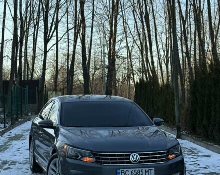 Серый Фольксваген Пассат, объемом двигателя 1.8 л и пробегом 187 тыс. км за 11999 $, фото 1 на Automoto.ua