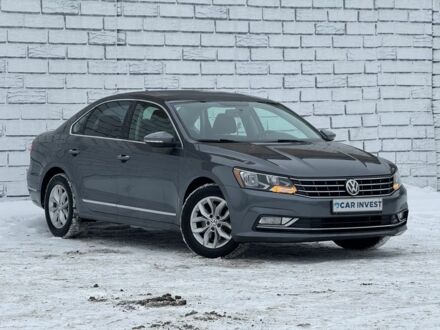 Серый Фольксваген Пассат, объемом двигателя 1.8 л и пробегом 139 тыс. км за 12500 $, фото 1 на Automoto.ua