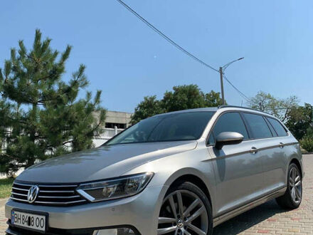 Фольксваген Пассат 2016 в Измаиле на Automoto.ua Серый Фольксваген Пассат, объемом двигателя 2 л и пробегом 196 тыс. км за 12500 $, фото 1 на Automoto.ua