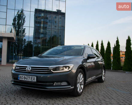 Фольксваген Пассат 2016 в Ужгороде на Automoto.ua Серый Фольксваген Пассат, объемом двигателя 1.97 л и пробегом 207 тыс. км за 18200 $, фото 1 на Automoto.ua