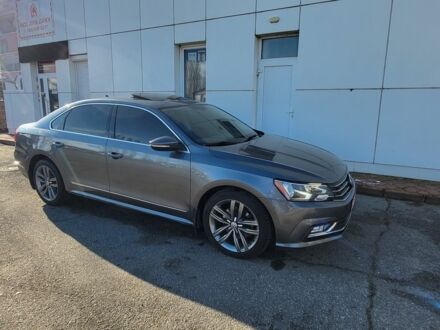 Сірий Фольксваген Пассат, об'ємом двигуна 0 л та пробігом 163 тис. км за 15000 $, фото 1 на Automoto.ua