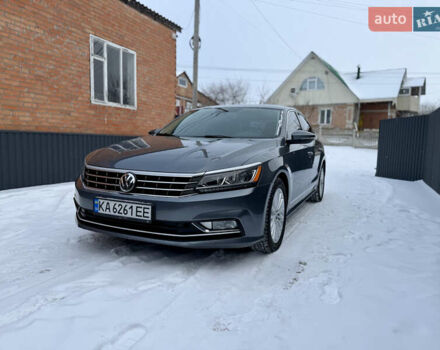 Серый Фольксваген Пассат, объемом двигателя 1.8 л и пробегом 160 тыс. км за 13200 $, фото 1 на Automoto.ua