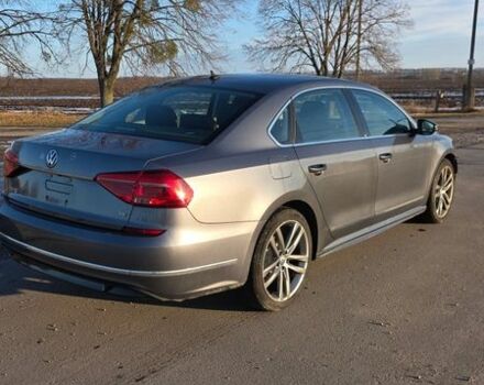 Серый Фольксваген Пассат, объемом двигателя 1.8 л и пробегом 163 тыс. км за 9000 $, фото 1 на Automoto.ua