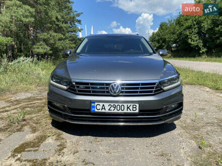 Фольксваген Пассат 2016 у Золотоноше на Automoto.ua Сірий Фольксваген Пассат, об'ємом двигуна 1.97 л та пробігом 223 тис. км за 17500 $, фото 1 на Automoto.ua