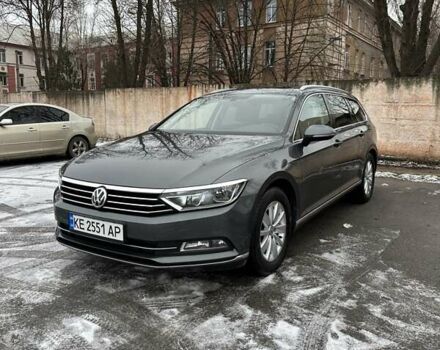 Серый Фольксваген Пассат, объемом двигателя 1.6 л и пробегом 202 тыс. км за 14900 $, фото 1 на Automoto.ua