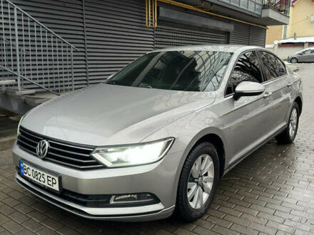 Серый Фольксваген Пассат, объемом двигателя 1.4 л и пробегом 276 тыс. км за 14000 $, фото 1 на Automoto.ua