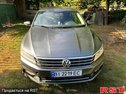 Сірий Фольксваген Пассат, об'ємом двигуна 1.8 л та пробігом 160 тис. км за 10000 $, фото 1 на Automoto.ua